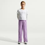Nike Sportswear Older Kids' (Girls') Cropped T-Shirt