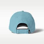 หมวกแก๊ป Swoosh มีโครง Nike Dri-FIT Club
