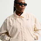 Chamarra de coach oversized para mujer Nike Sportswear (talla grande)