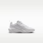 Nike S.T. Dynamite Younger Kids' Basketball Shoe