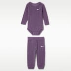 Conjunto de pants y mono de manga larga para bebé (6-12 meses) Nike Baby Essentials