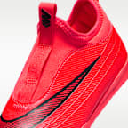 Nike Jr. Mercurial Vapor 17 Club Little Kids' Indoor/Court Low-Top Soccer Shoes