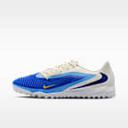 Tacos de fútbol para pasto sintético (turf) Nike Phantom 6 Low Academy