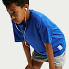 Playera de entrenamiento de manga corta Nike Pro Dri-FIT para niño talla grande