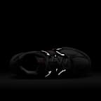 Nike V5 RNR Women's Shoes with Reflective Accents