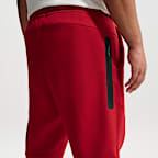 Joggers de tejido Fleece para hombre Nike Tech