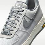 Tenis para hombre Nike Air Force 1 ’07 LX Vibram
