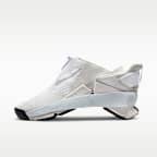 Nike Go FlyEase 女款輕鬆穿脫鞋款