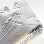 Tenis de básquetbol LeBron Witness 9