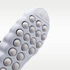 Nike Mind 002 Men's Pregame Shoes