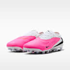 Tacos de futbol para pasto artificial Nike Phantom 6 Low Pro