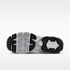Nike Air Max Moto 2K Men's Shoes