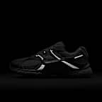 Nike V5 RNR Women's Shoes with Reflective Accents