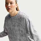 Playera de básquetbol de manga larga Dri-FIT para mujer Caitlin Standard Issue