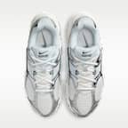 Γυναικεία παπούτσια Nike V5 RNR με ανακλαστικές λεπτομέρειες