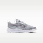 Nike Cosmic Runner SE Big Kids' Running Shoes