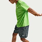 Shorts de tejido Woven Dri-FIT para niños talla pequeña Nike Bold Move