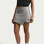 Skort de tiro medio para mujer Nike Sportswear Tech Fleece