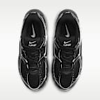 Nike V5 RNR Women's Shoes with Reflective Accents