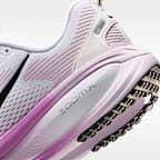 รองเท้าวิ่งโร้ดรันนิ่งผู้หญิง Nike Vomero 18 (หน้ากว้าง)
