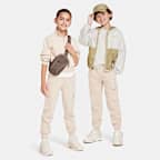 Nike Sportswear Club Fleece Older Kids' Cargo Trousers