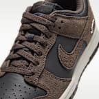 Tenis para mujer Nike Dunk Low Suede