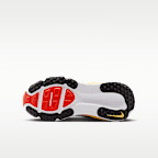 Nike Vomero 18 Older Kids' Road Running Shoes