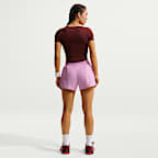 Short doublé à taille mi-basse 8 cm Dri-FIT Nike One pour femme