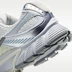 Nike V5 RNR Women's Shoes with Reflective Accents