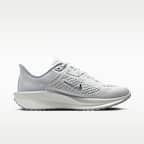 Tenis de correr en pavimento para mujer Nike Quest 6