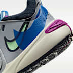 Nike Team Hustle D 11 SE Older Kids' Basketball Shoes