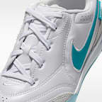 Nike Jr. Tiempo Streetgato Big Kids' Indoor/Court Low-Top Soccer Shoes