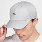 Gorra con visera con estructura Nike Club Cap