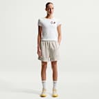 Playera de básquetbol de manga corta con gráfico para mujer Nike