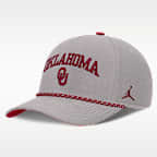 Gorra universitaria marca Jordan ajustable para hombre Oklahoma Primetime Rise Rope