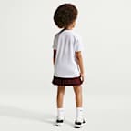 Playera para niños talla grande Nike Sportswear