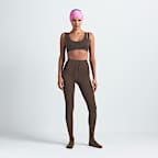 Brassière à encolure dégagée et double bretelle NikeSKIMS Matte pour femme