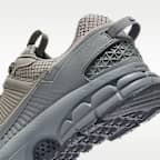 Tenis para hombre Nike Zoom Vomero Roam