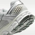 나이키 줌 보메로 5 반사 디자인 액센트 여성 신발