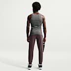 Nike Primary NanoKnit Dri-FIT Performance-joggers med UV-beskyttelse til mænd