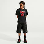 Nike Sportswear Older Kids' T-Shirt