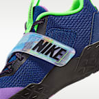 Tenis de básquetbol para niños grandes Nike Team Hustle D 12