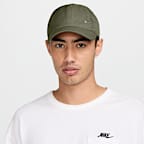 Nike Dri-FIT Club Unstructured Metal Swoosh Cap