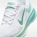 Nike Vomero 18 Older Kids' Road Running Shoes