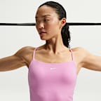 Nike One Camiseta de tirantes con sujetador deportivo integrado de sujeción media con almohadillas - Mujer