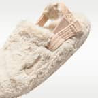 Calzado tipo mule para mujer Nike Calm SE