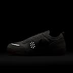 ナイキ C1TY "Phone Booth" シューズ