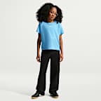 Playera para niña talla grande Nike Sportswear Essential