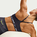 Nike Indy Light Support justerbar sports-BH med polstring til dame