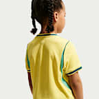 Kit de 3 piezas de fútbol Nike Replica para niños talla pequeña Brazil local 2026 Stadium